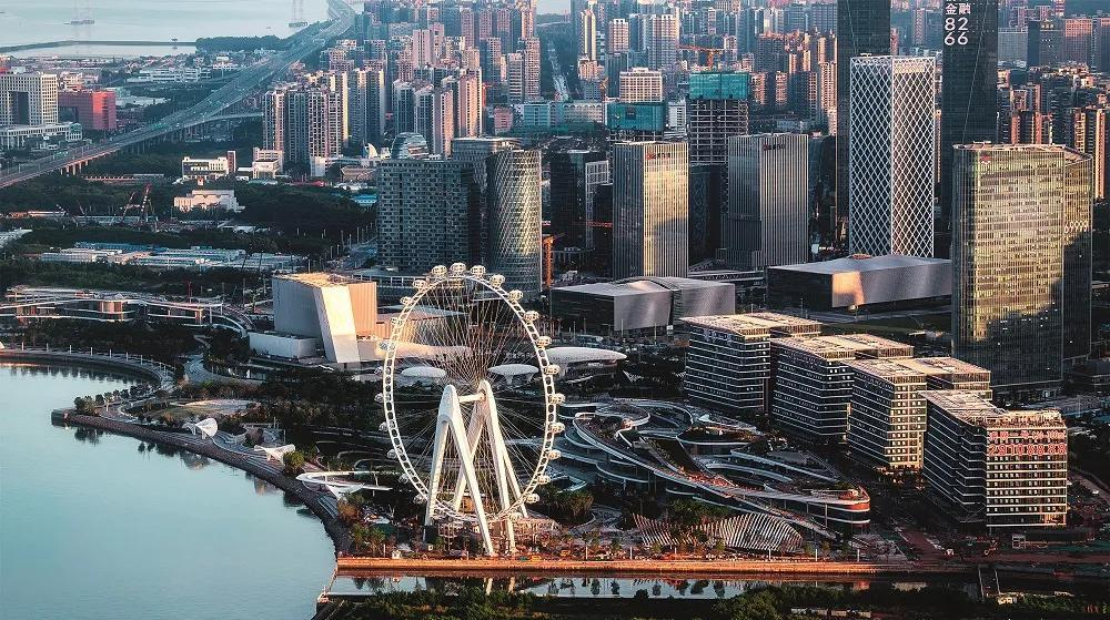 因地制宜，推动高质量可持续的发展——论学习贯彻中央经济工作会议精神